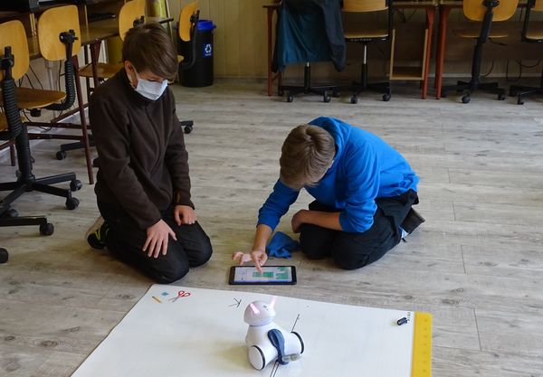 robotyphotony22202134